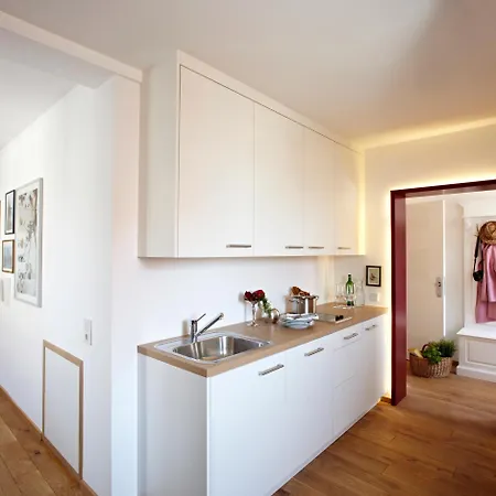 Koenigsschlaf No5 - Barrierefrei, Chic & Gemuetlich In Der Altstadt Apartment *